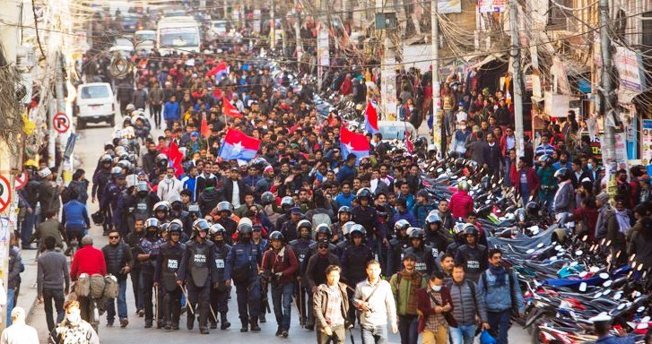 प्रधानमन्त्रीको राजीनामा माग गर्दे वाम युवा र बिद्यार्थीको प्रदर्शन